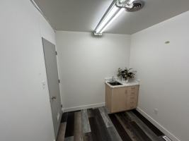 featured image of 9807 101 Ave #103