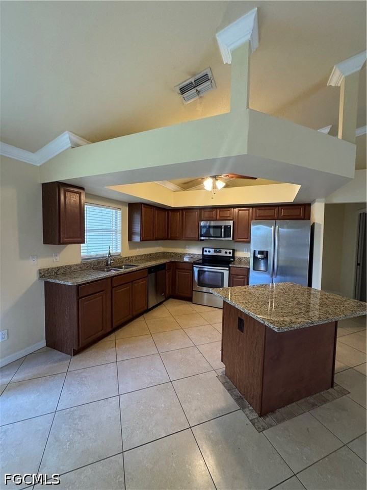 2314 Sw 22nd Ter - Photo 4 of 17