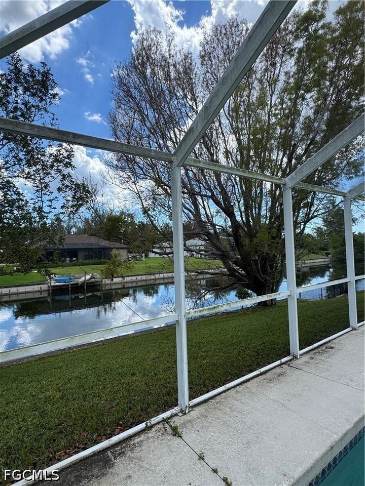 2314 Sw 22nd Ter - Photo 2 of 17