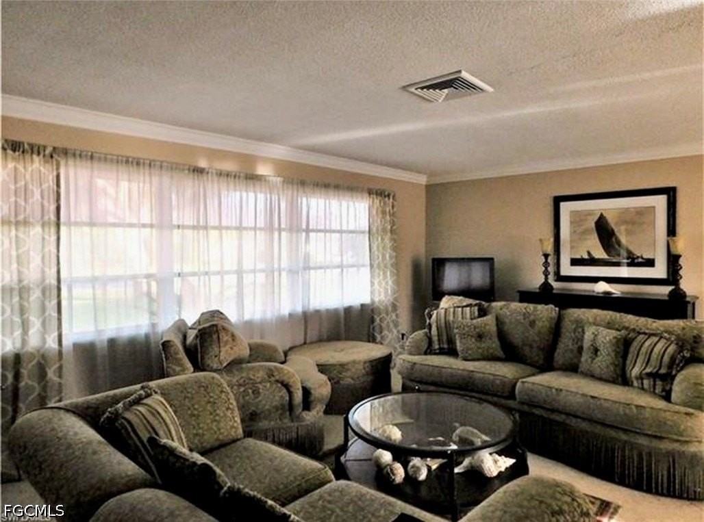 4479 Lakewood Blvd - Photo 3 of 25