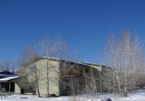 featured image of 614 1/2 S 4th Ave