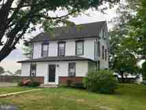 104 Market Pl #B - Photo 1 of 1