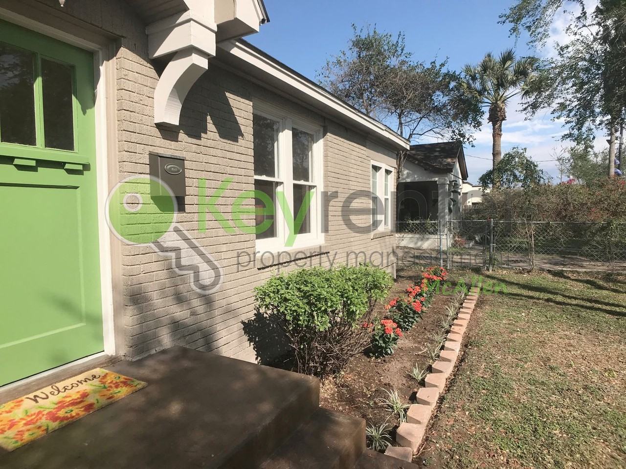 1016 Laurel Ave - Photo 6 of 43