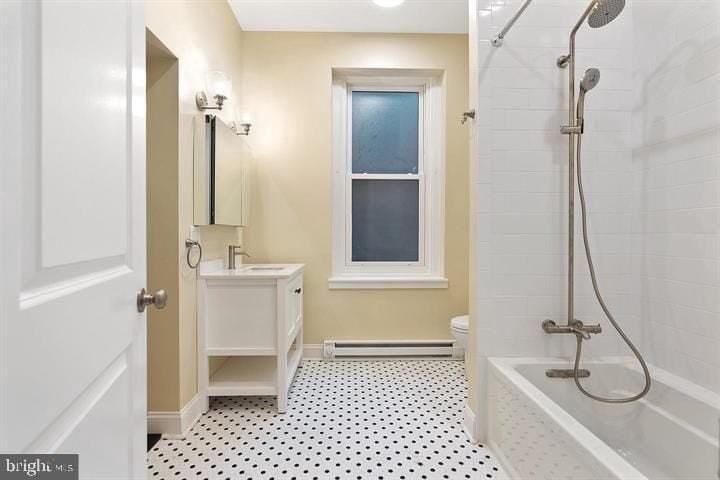 2029 Walnut St #3F - Photo 5 of 20