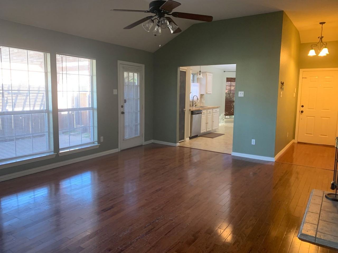 2705 Jennie Wells Dr - Photo 5 of 15