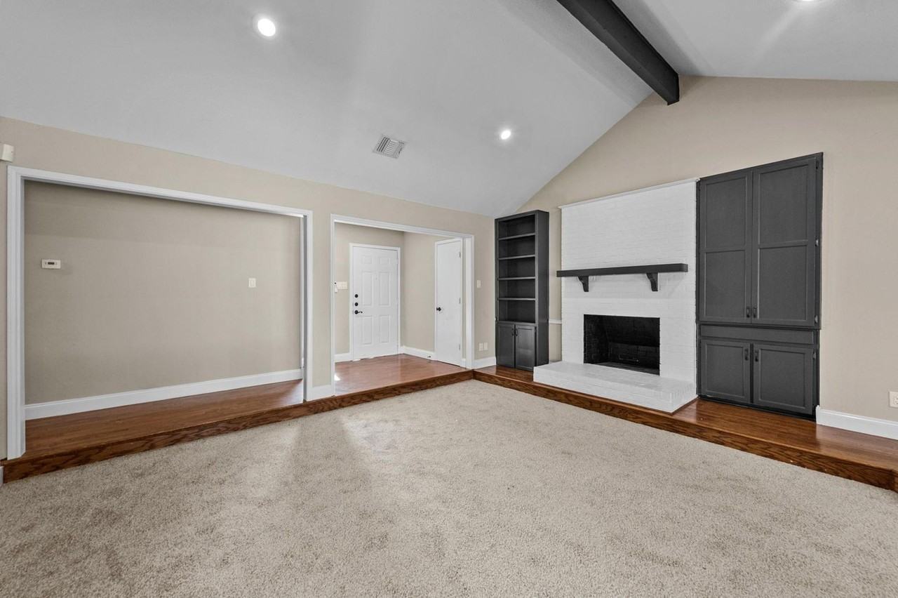 306 Dove Creek Trl - Photo 3 of 25