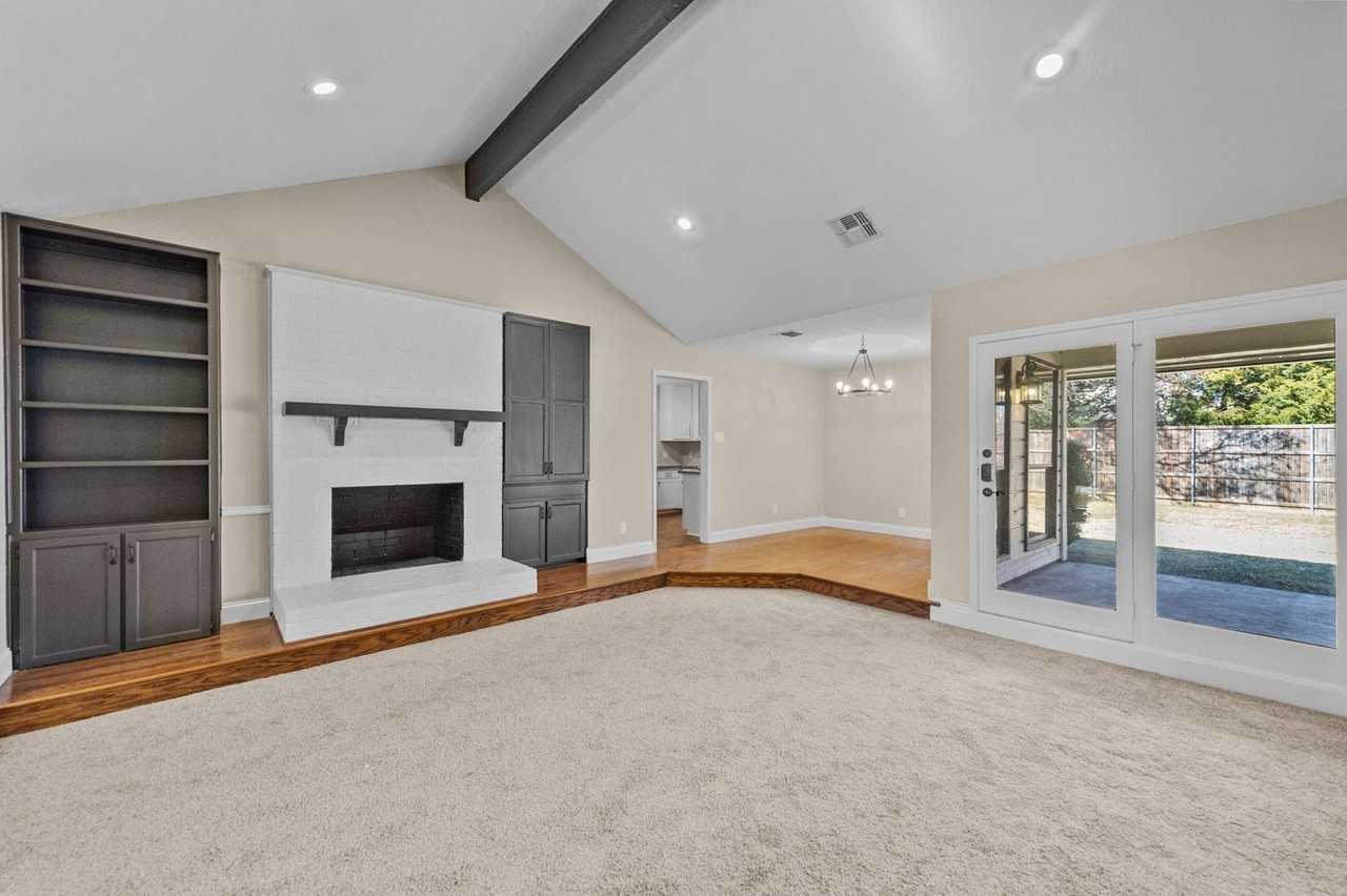 306 Dove Creek Trl - Photo 5 of 25