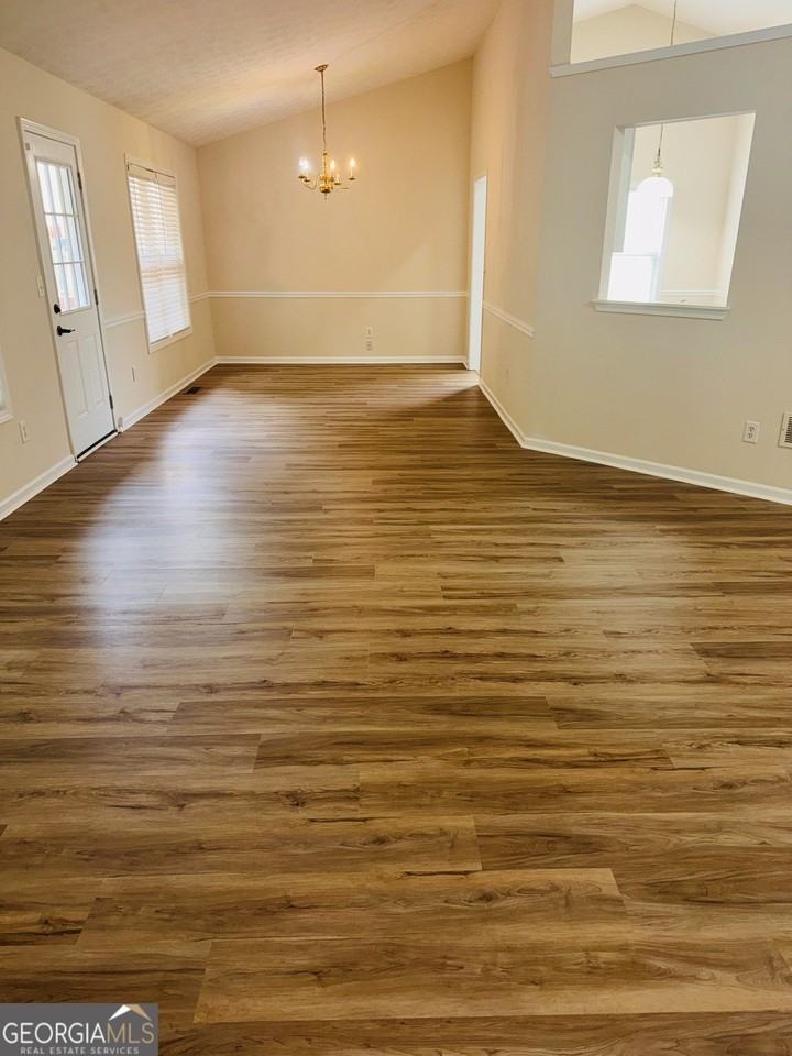 3305 Chandon Ln - Photo 4 of 14