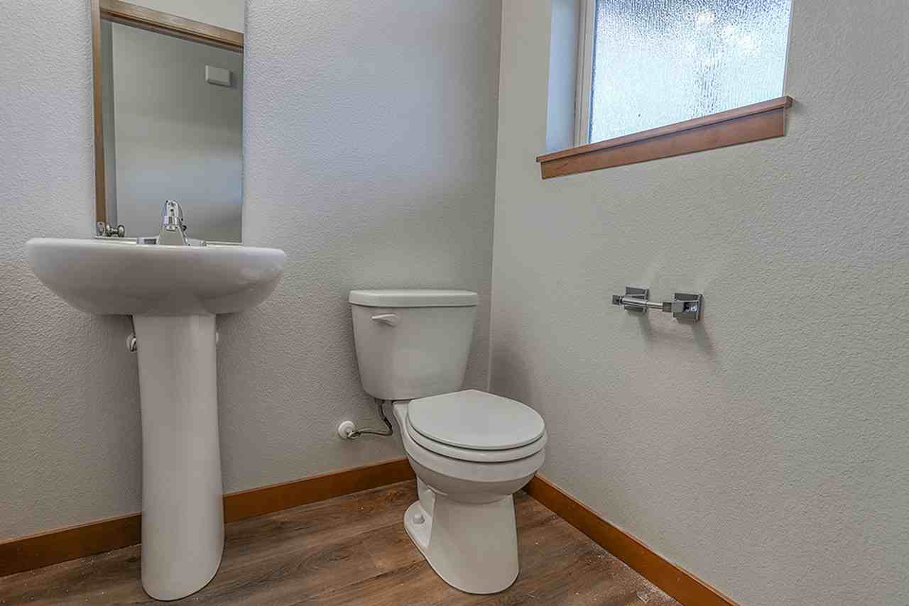 3381 Lewis Ln - Photo 3 of 16