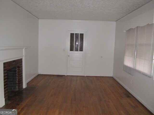 737 N Greenwood St - Photo 3 of 13
