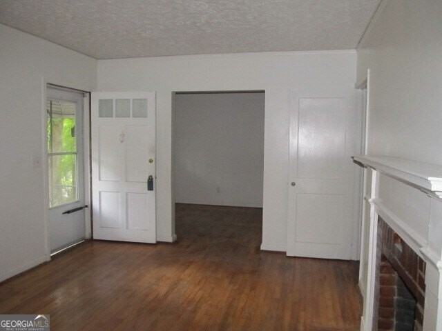 737 N Greenwood St - Photo 4 of 13