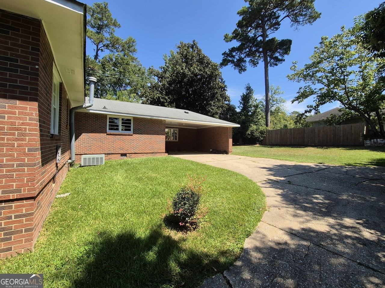 1908 Garrard St - Photo 3 of 14