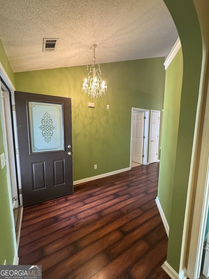 1840 Arborwood Dr - Photo 4 of 29