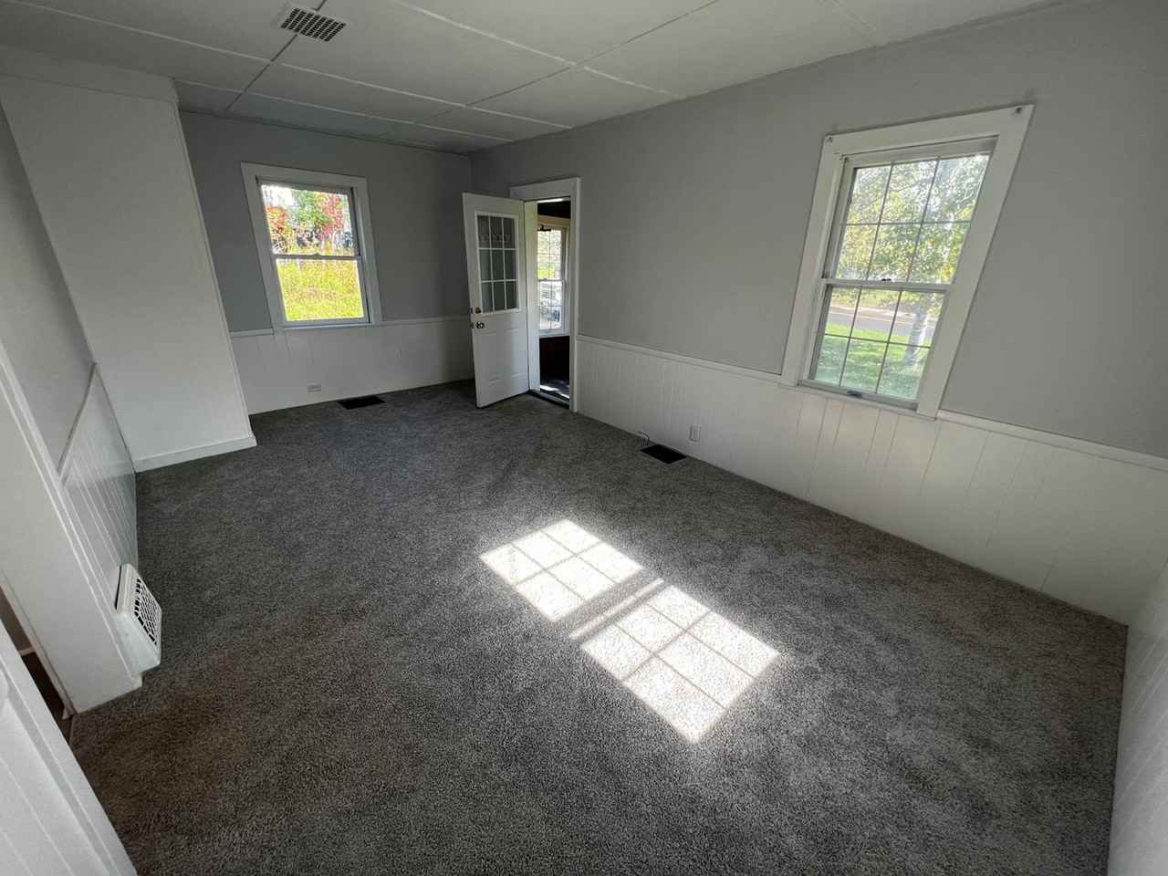 1729 Carver Ave - Photo 5 of 18