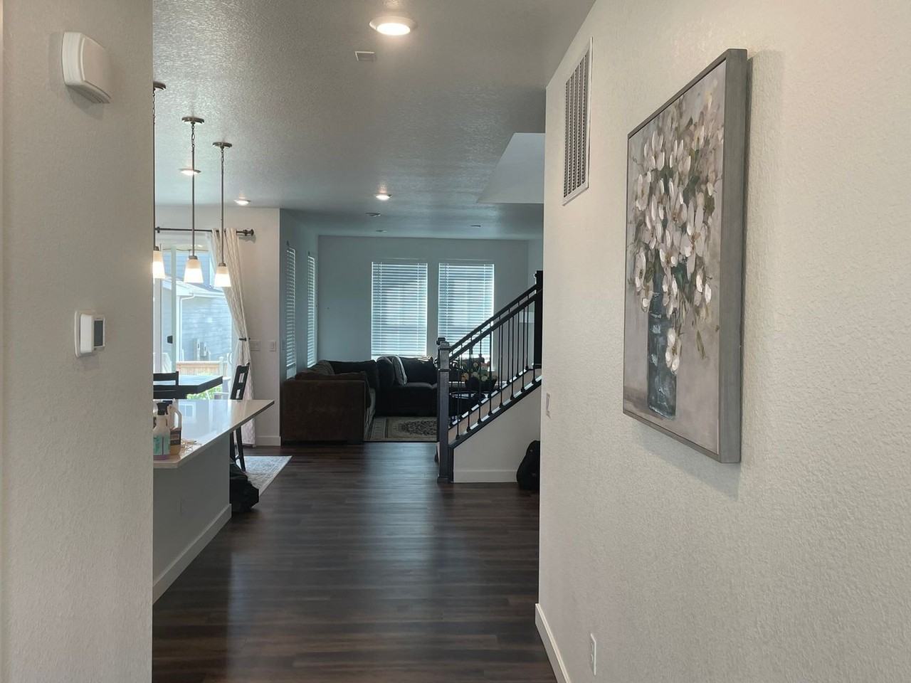 656 Netta Dr - Photo 4 of 47