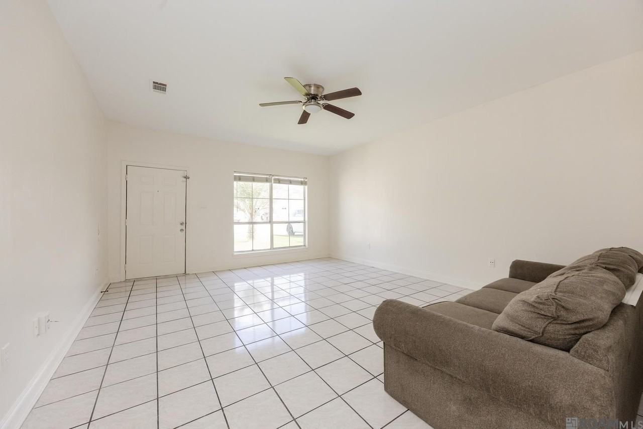 9540 Lindale Ave #A - Photo 4 of 24