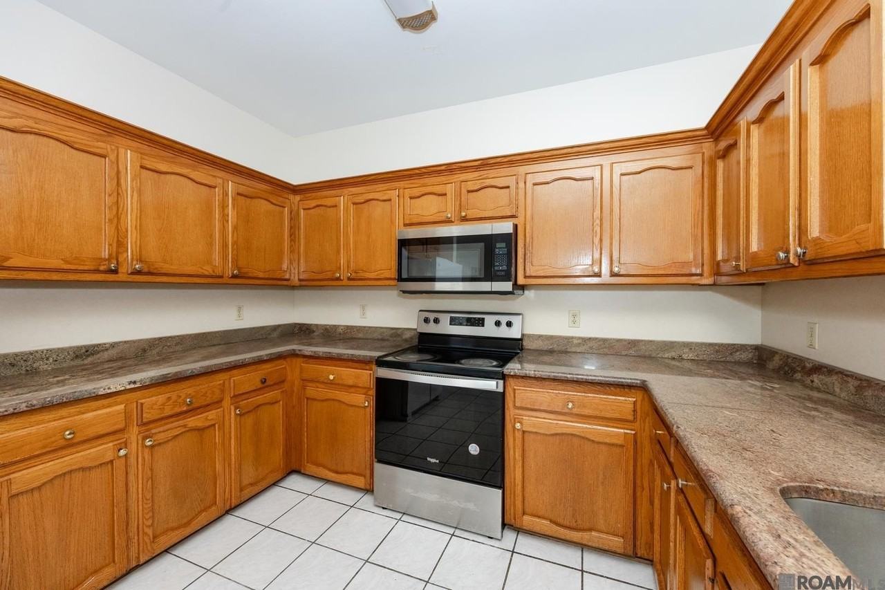 9540 Lindale Ave #A - Photo 6 of 24