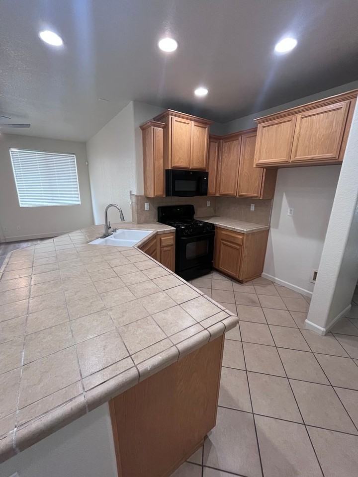 7312 Elverta Rail Way - Photo 2 of 17