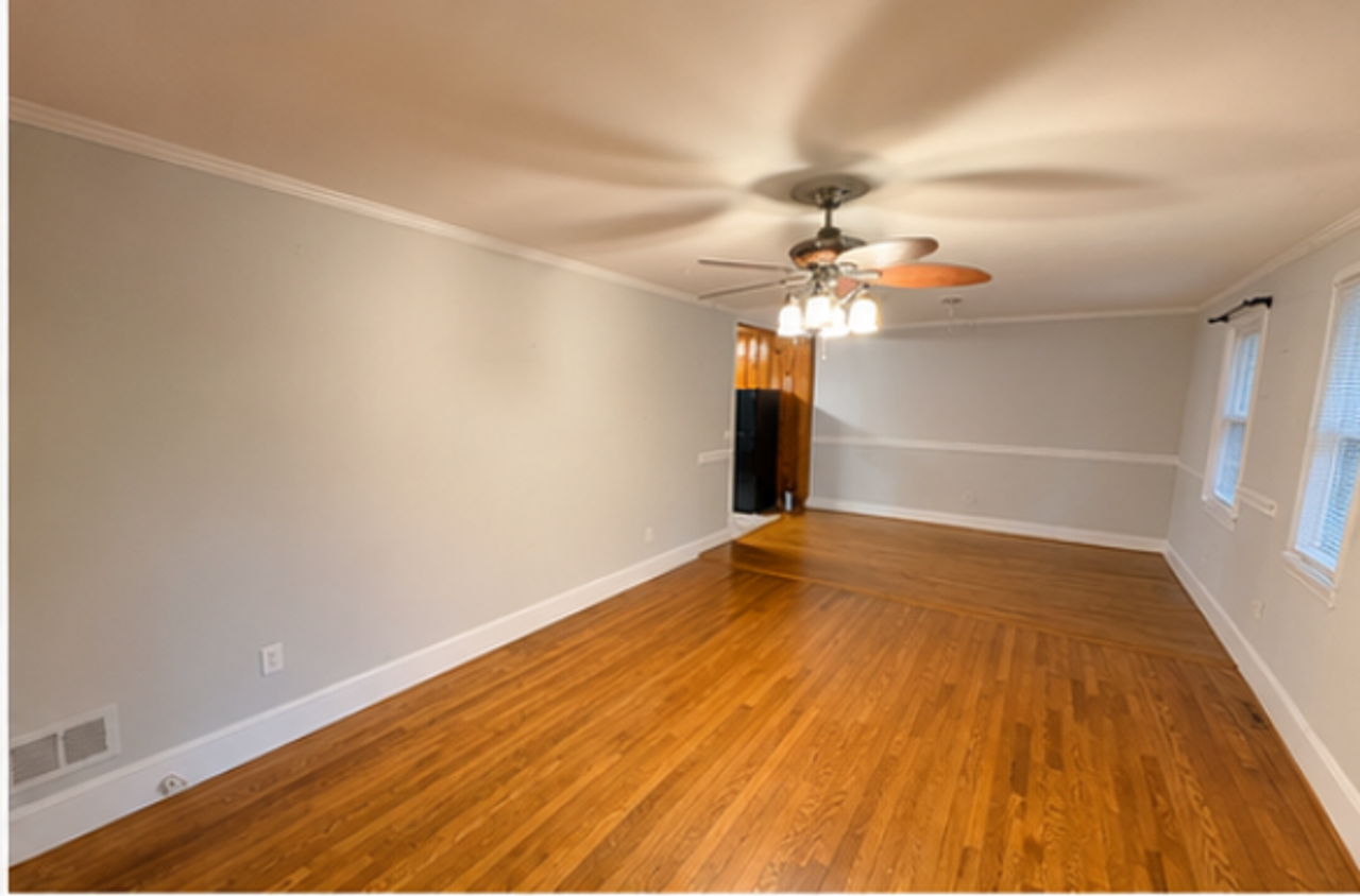 406 Pine Knoll Dr - Photo 2 of 11