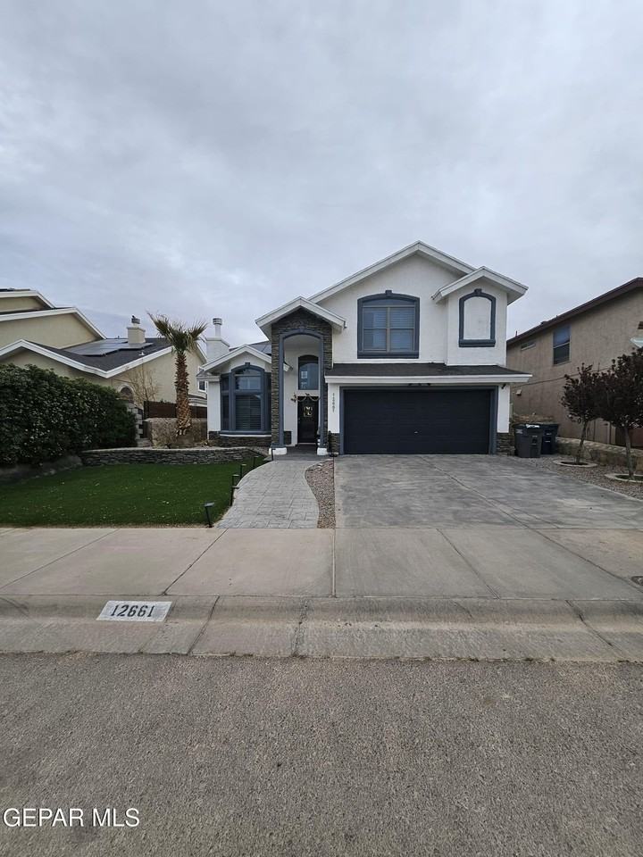 12661 Paseo Rosannie Ave
