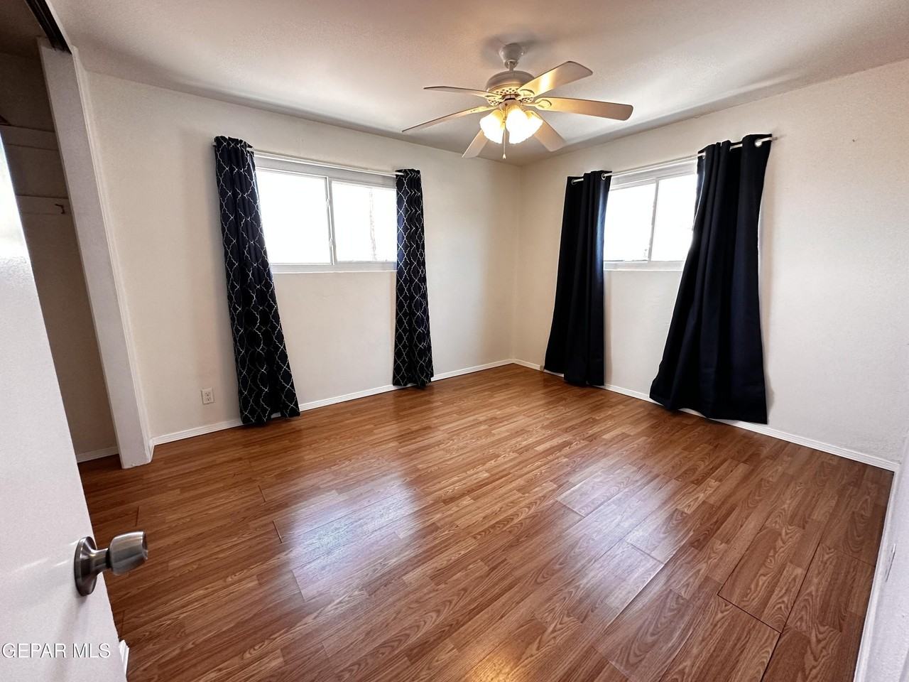 1516 Elmhurst Dr - Photo 5 of 23