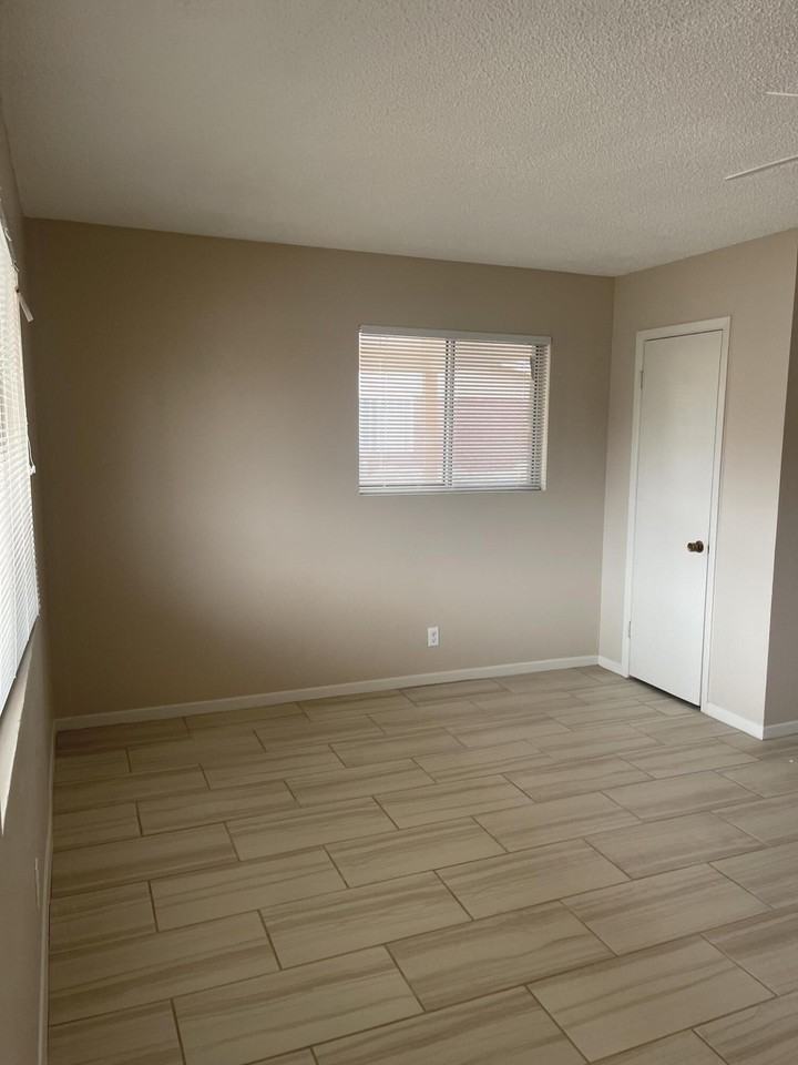 10344 Redwood St - Photo 4 of 22