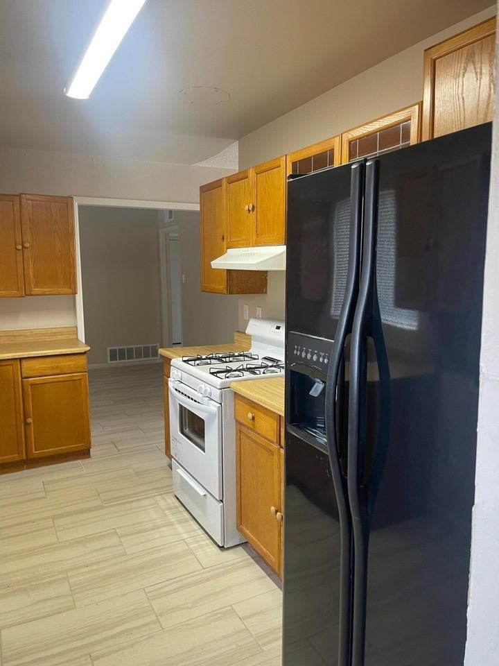 10344 Redwood St - Photo 5 of 22