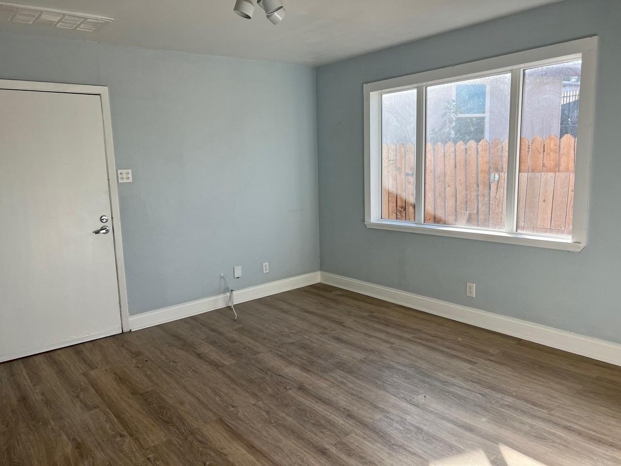 3828 Altura Ave #B - Photo 2 of 25