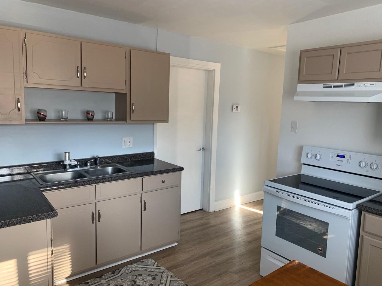 3828 Altura Ave #B - Photo 6 of 25