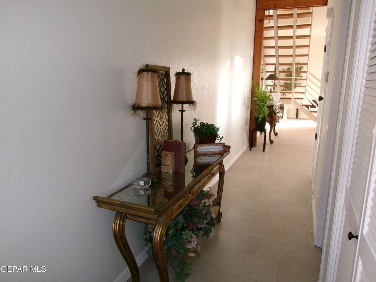 294 Vaquero Ln #B - Photo 4 of 28