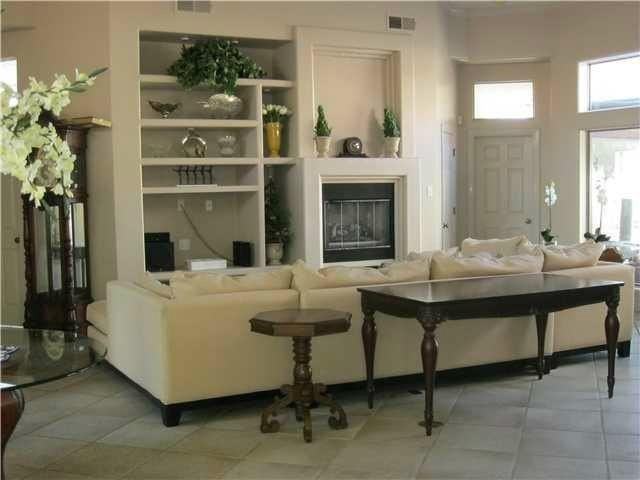 5601 Burning Tree Dr - Photo 4 of 39