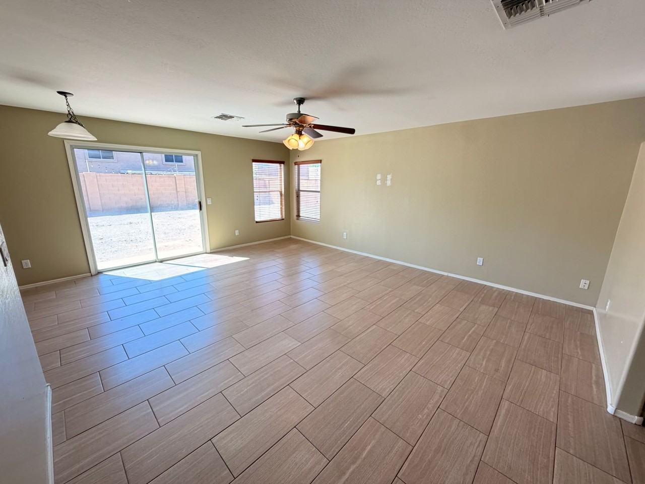 22631 W Tonto St - Photo 4 of 31