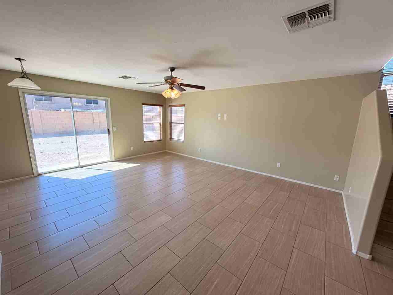 22631 W Tonto St - Photo 5 of 31