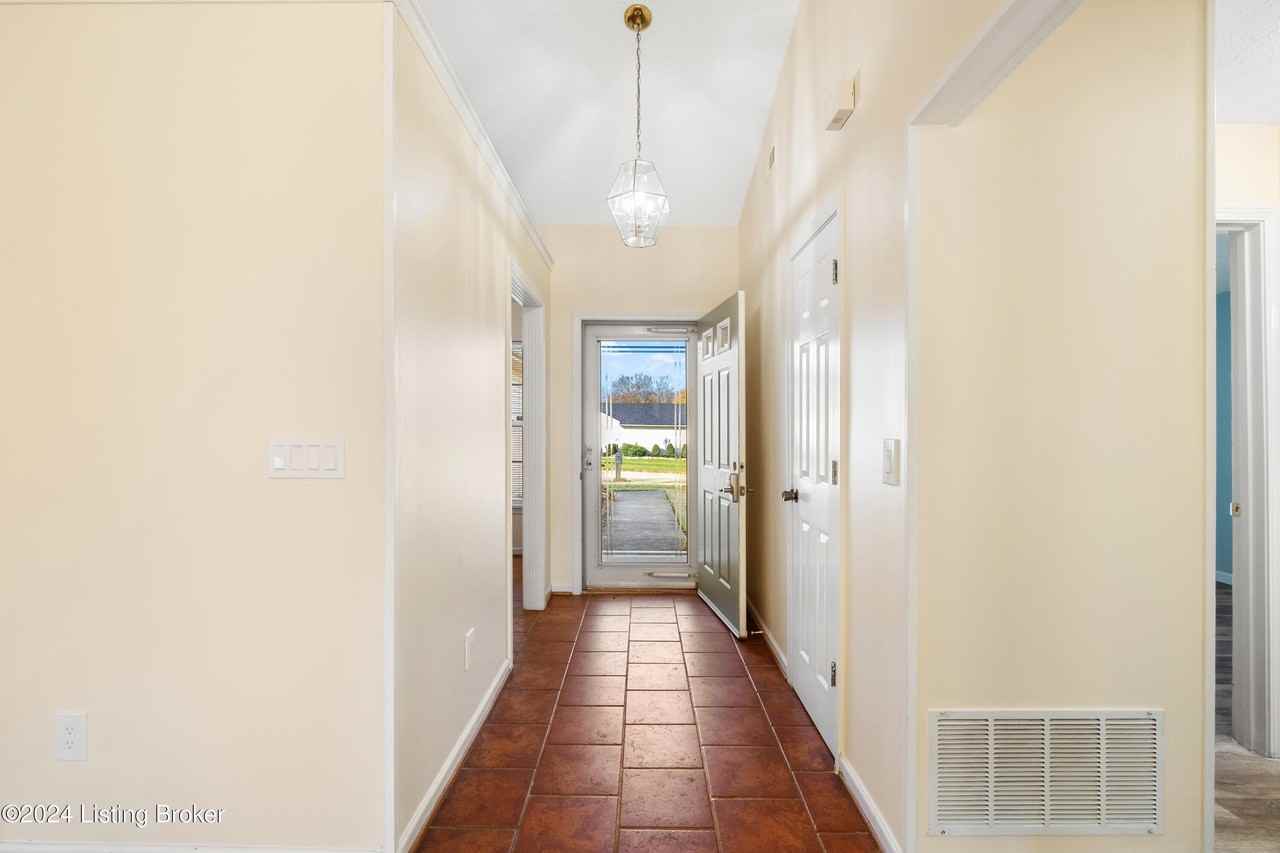4605 Pulaski Ct - Photo 2 of 13
