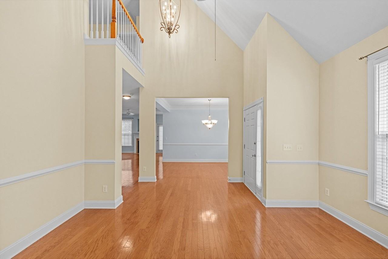 9409 Chasemill Ct - Photo 7 of 46