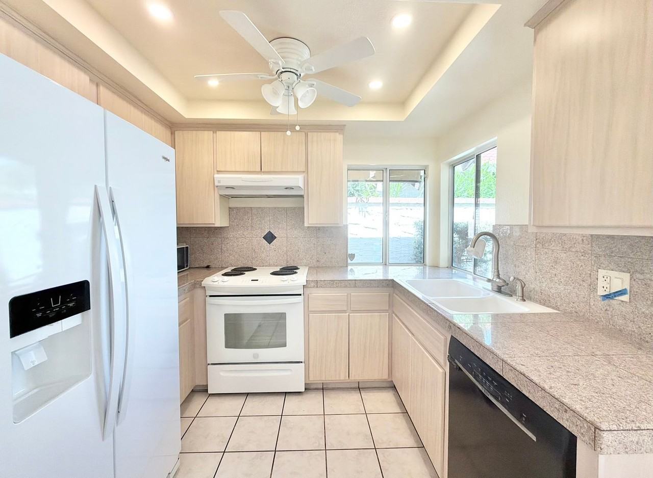 2550 Miramonte Cir E #C - Photo 7 of 26