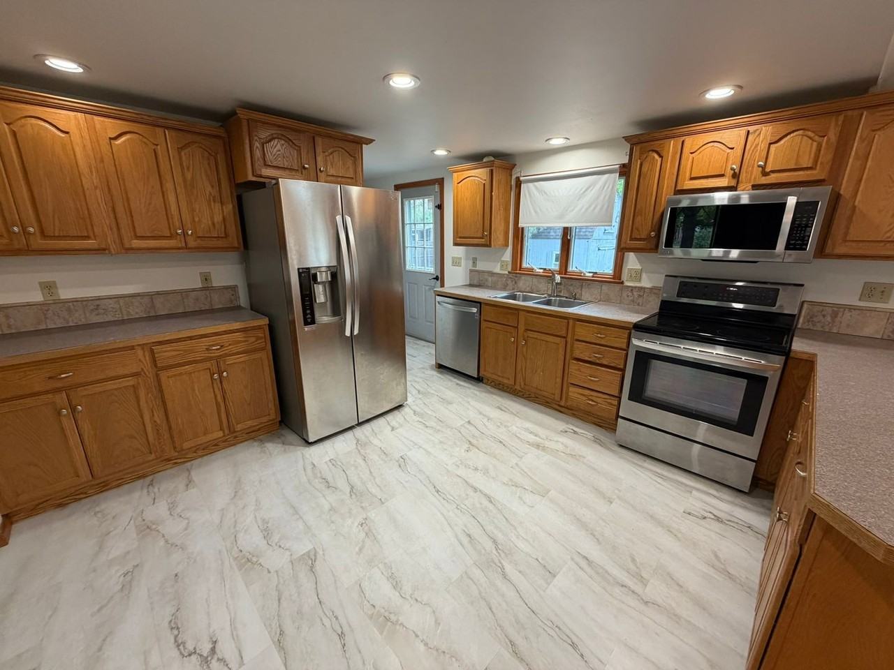 1195 Burts Pit Rd - Photo 2 of 38