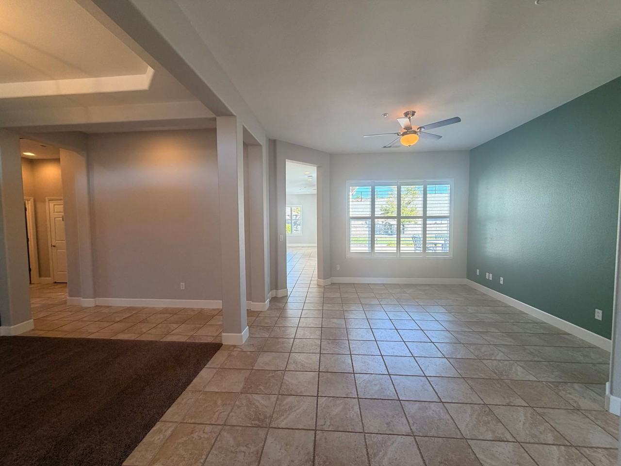4450 Desert Vista Ct - Photo 3 of 35