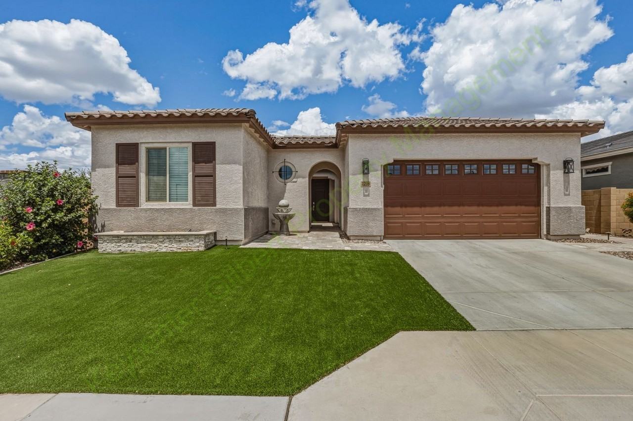 2298 E Isaiah Ave