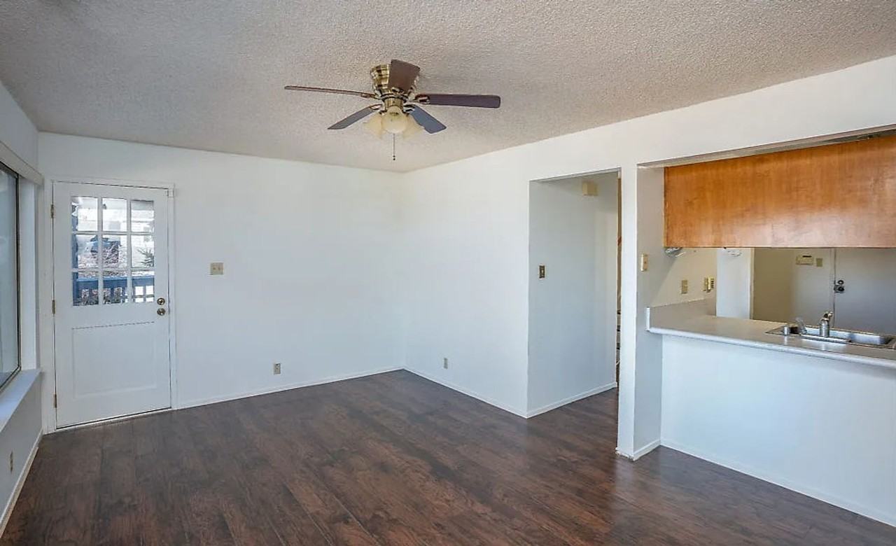 620 Primrose Ter - Photo 5 of 11