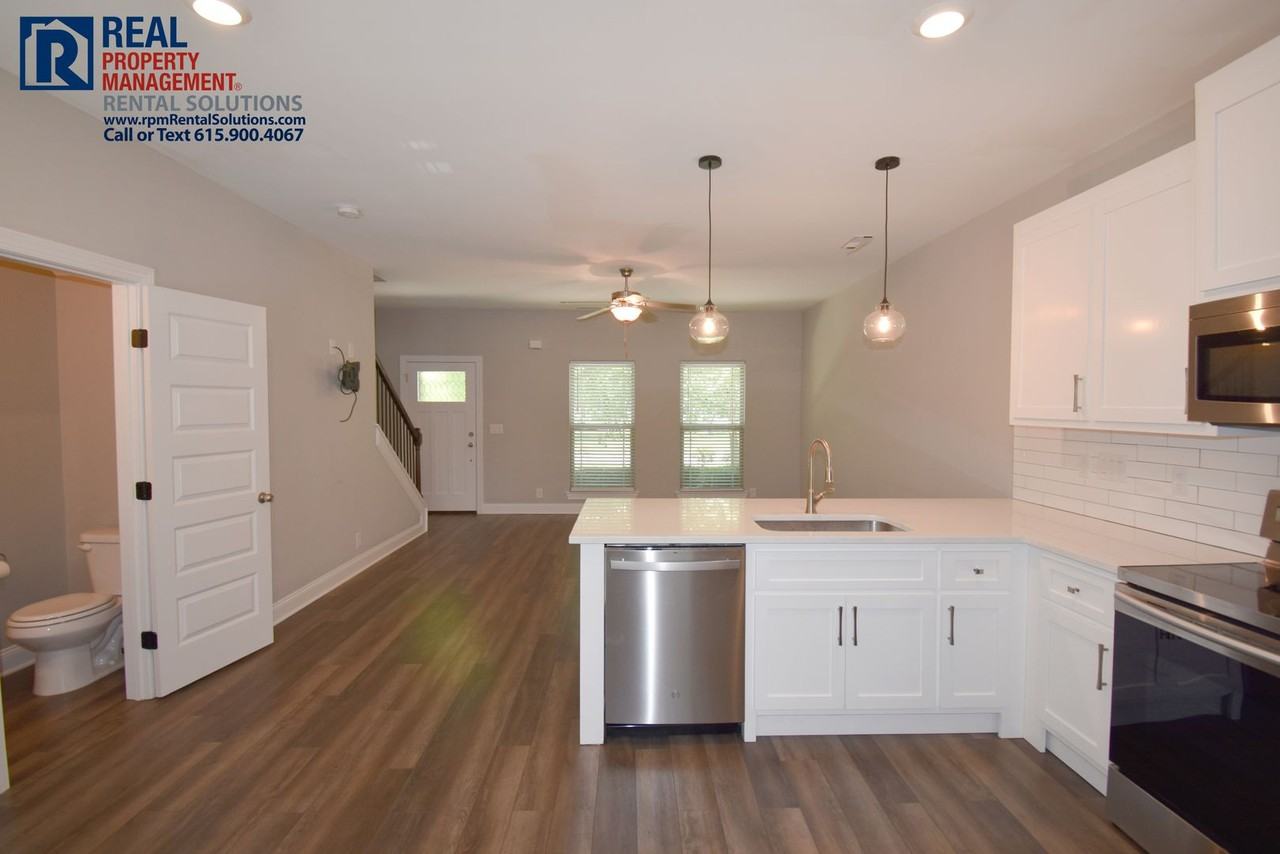 555 Gresham Ln #2B - Photo 7 of 21