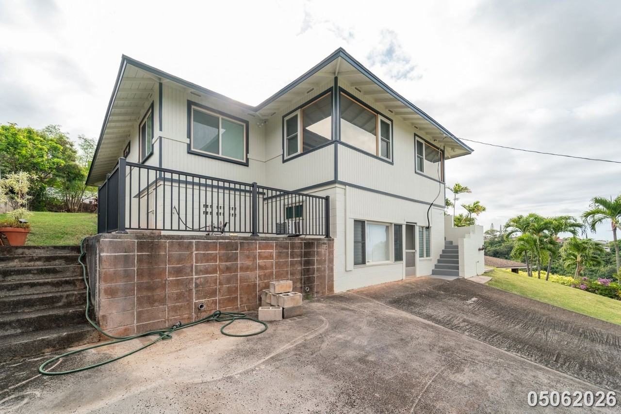 99-905 Aiea Heights Dr #A - Photo 3 of 25