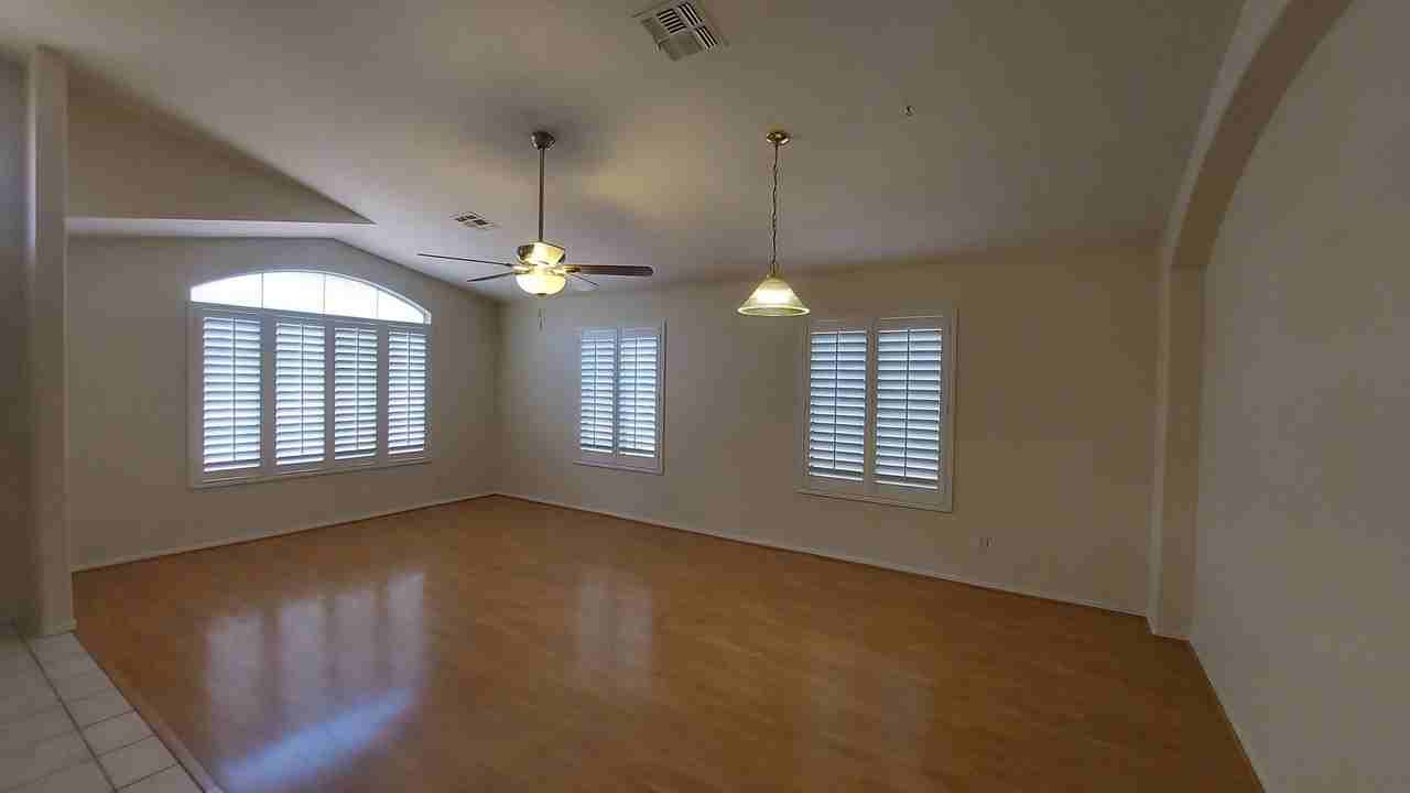 18227 N 85th Dr - Photo 3 of 17