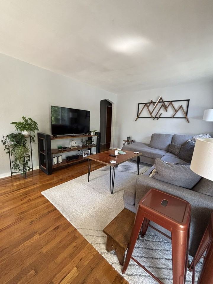 17 Kenwood Dr - Photo 2 of 25