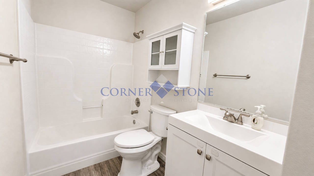 1628 S 26th St - Photo 6 of 11