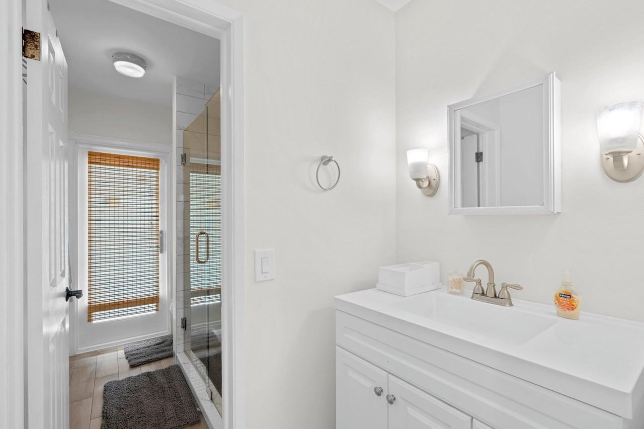 226 Sw 13th Ave #226 - Photo 7 of 16