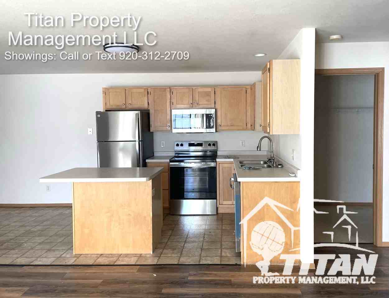 2290 Wisconsin Street - Photo 5 of 8