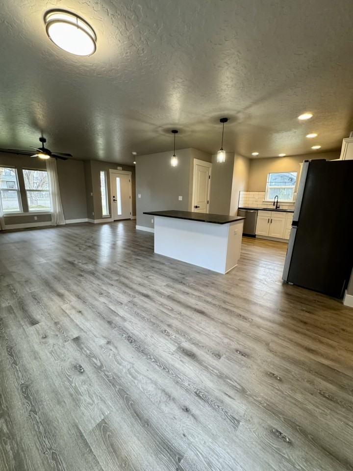 N 3rd East St #1 - Photo 5 of 32