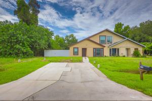featured image of 7346 Carrier Rd