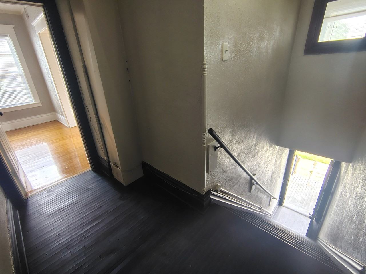 1112 Crosby Street #2 - Photo 2 of 9
